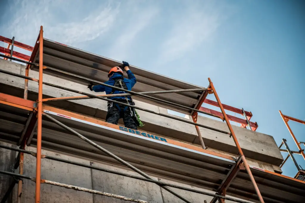 Mastering Scaffolding on Uneven Ground